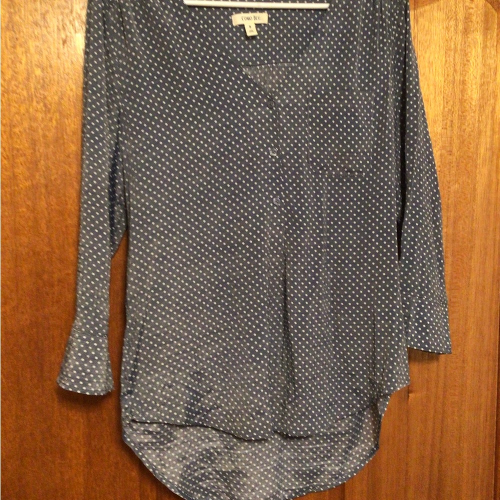 Como Blu polka dot gray and white blouse